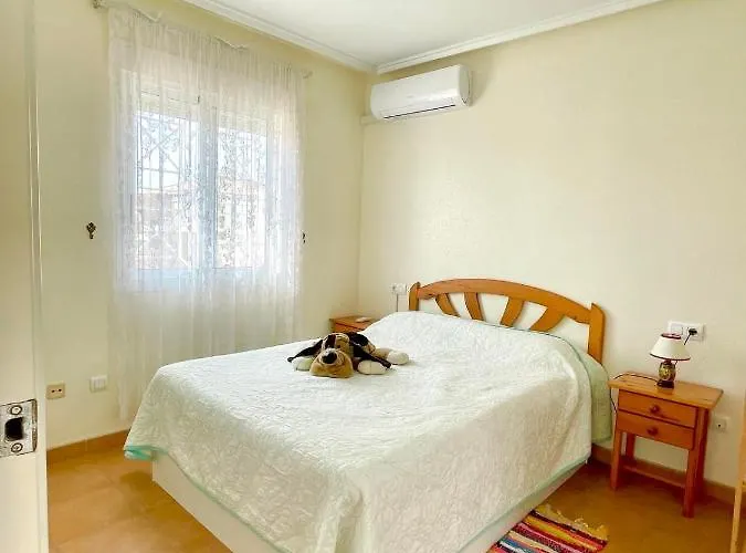 Aquas Nuevas Only For Families !!! 托雷维耶哈